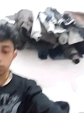 Flaquito pitudo online show from December 30, 9:48 am