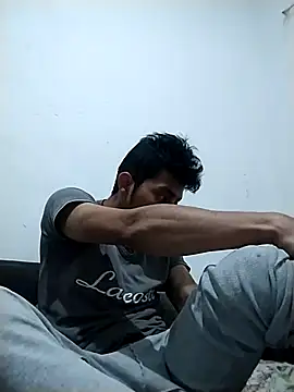 Flaquito pitudo online show from January 2, 5:24 am