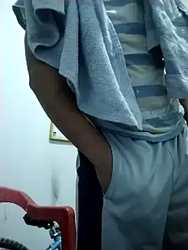 Flaquito pitudo online show from March 12, 5:24 am