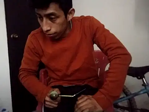 Flaquito pitudo online show from March 16, 1:38 pm