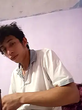 Flaquito pitudo online show from September 13, 11:15 pm