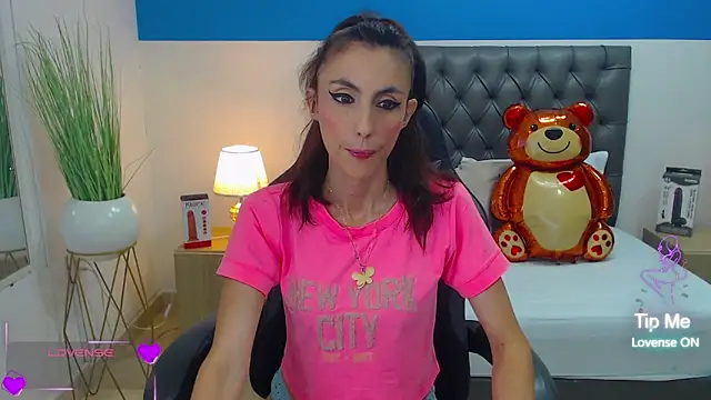 candy summer28 online show from March 5, 7:27 pm