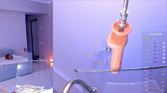 Snapshot of jane_sui chatting on January 24, 1:13 am jane sui online show from January 24, 1:13 am