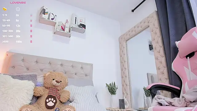 Snapshot of lorennahernandez01 chatting on November 16, 10:54 am lorennahernandez01 online show from November 16, 10:54 am