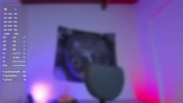 Snapshot of AramJoness chatting on March 12, 10:26 am AramJoness online show from March 12, 10:26 am