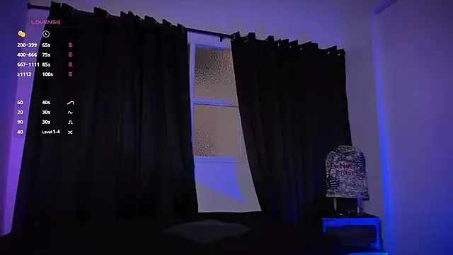 Snapshot of AramJoness chatting on November 22, 8:19 pm AramJoness online show from November 22, 8:19 pm