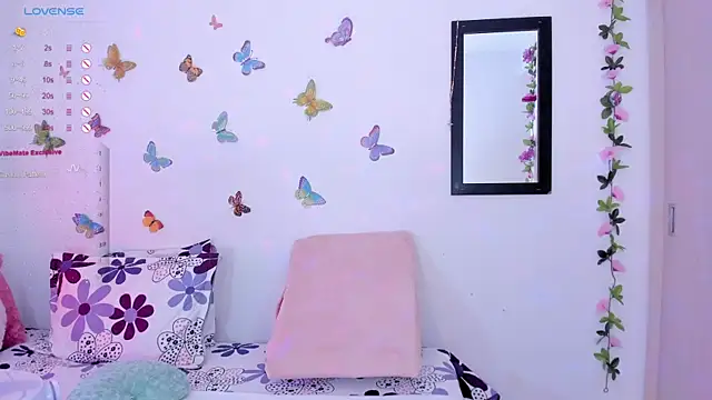  Arianna08  online show from December 10, 6:11 am