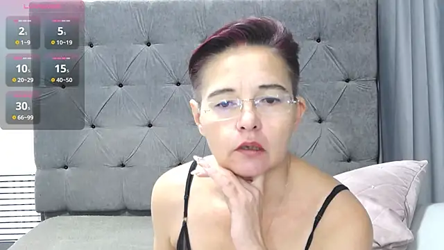 StaceyDarling online show from November 20, 10:42 pm