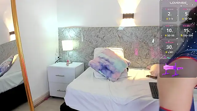 Mia rom11 online show from December 14, 3:15 pm