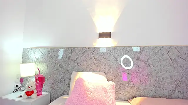 Mia rom11 online show from December 27, 3:26 pm