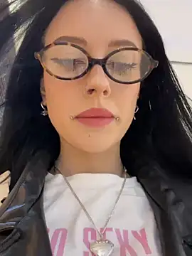 Melissa crazy online show from December 15, 3:09 pm