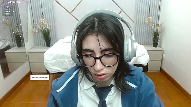 LenaRoses online show from September 11, 8:20 pm