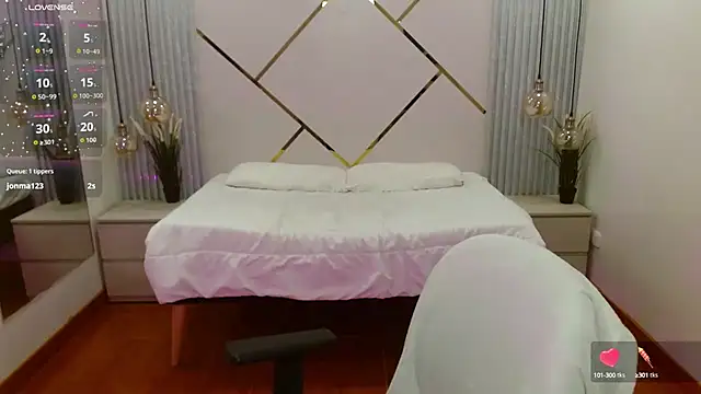 LenaRoses online show from September 16, 8:10 pm