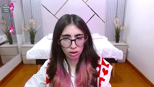 LenaRoses online show from November 7, 12:49 pm