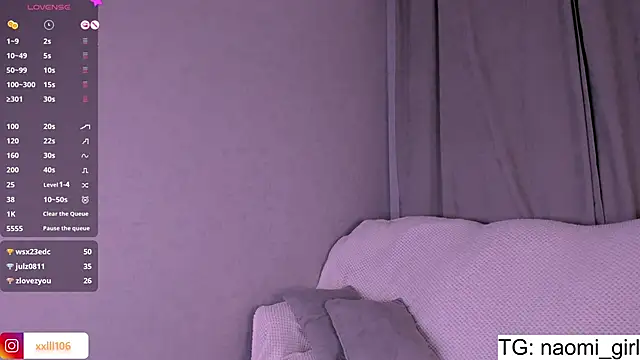 Naomi Girly online show from December 17, 9:05 pm