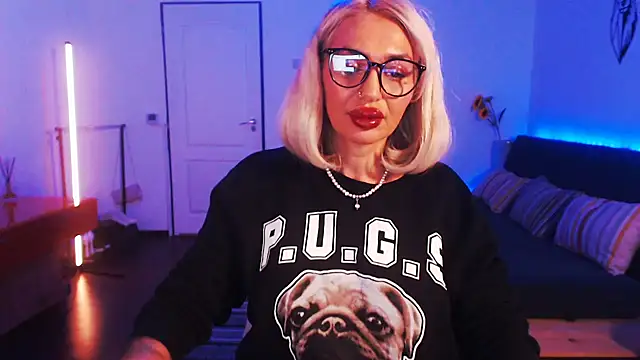 beauty chl0e online show from December 14, 7:36 pm