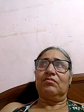  candi online show from March 15, 2:14 am