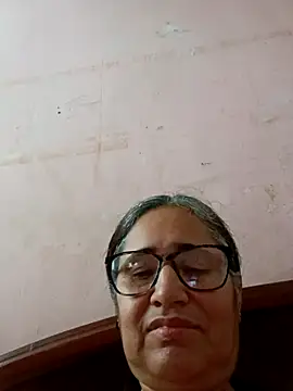  candi online show from March 15, 11:40 am