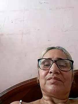  candi online show from October 8, 3:20 pm