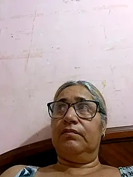  candi online show from October 28, 1:09 am