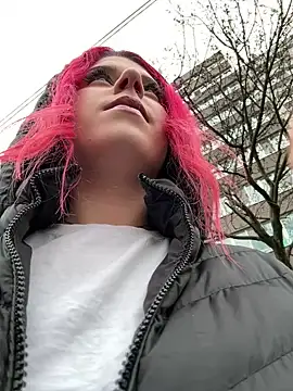 Snapshot of RiriRoseey chatting on February 6, 7:56 am RiriRoseey online show from February 6, 7:56 am