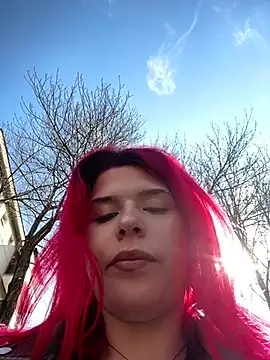 Snapshot of RiriRoseey chatting on March 7, 9:07 am RiriRoseey online show from March 7, 9:07 am