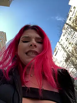 Snapshot of RiriRoseey chatting on March 10, 8:26 am RiriRoseey online show from March 10, 8:26 am