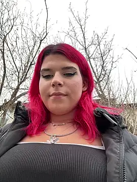 Snapshot of RiriRoseey chatting on March 11, 12:06 pm RiriRoseey online show from March 11, 12:06 pm