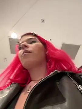 Snapshot of RiriRoseey chatting on March 12, 11:53 am RiriRoseey online show from March 12, 11:53 am