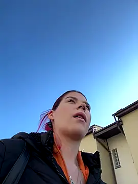 Snapshot of RiriRoseey chatting on October 5, 7:28 am RiriRoseey online show from October 5, 7:28 am