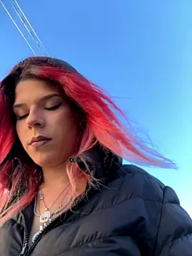 Snapshot of RiriRoseey chatting on October 25, 6:43 am RiriRoseey online show from October 25, 6:43 am