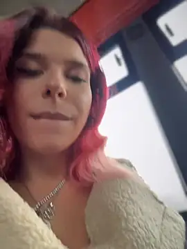 Snapshot of RiriRoseey chatting on November 23, 7:52 am RiriRoseey online show from November 23, 7:52 am