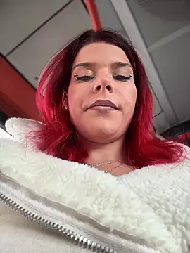 Snapshot of RiriRoseey chatting on November 26, 8:37 am RiriRoseey online show from November 26, 8:37 am