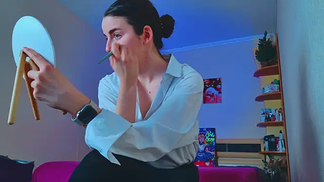 Miss Arwen online show from January 13, 3:23 am