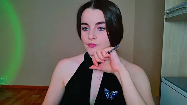 Miss Arwen online show from January 29, 5:45 pm