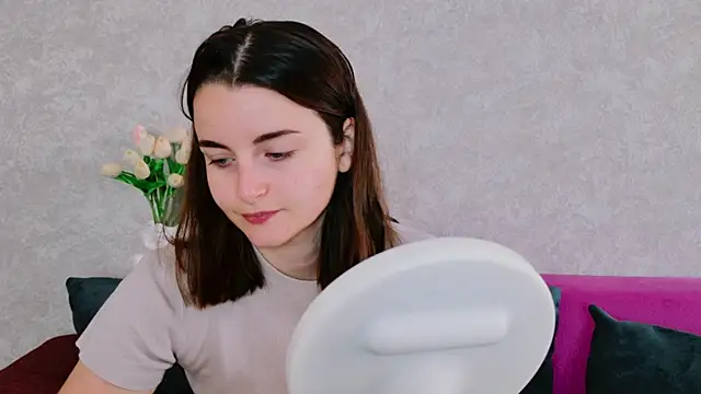 Miss Arwen online show from September 18, 5:09 am