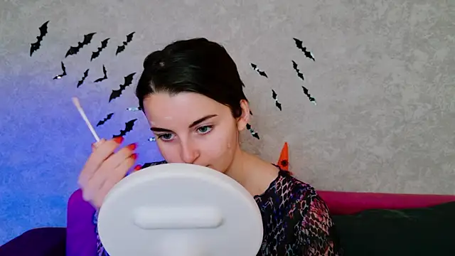 Miss Arwen online show from October 8, 3:59 am