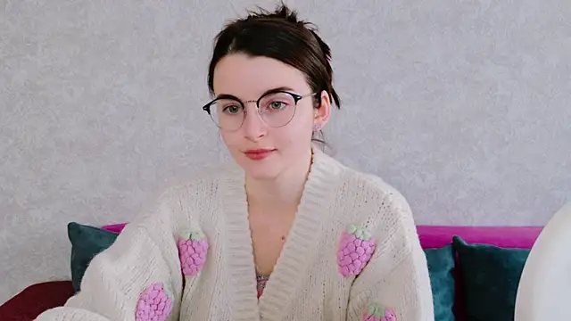 Miss Arwen online show from December 1, 4:50 am