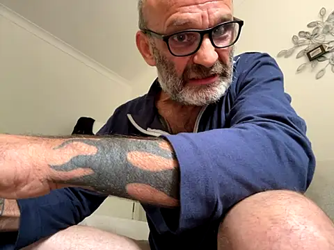 Shyboy817 online show from September 16, 1:01 pm