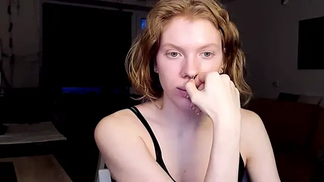 Snapshot of StellaDavis chatting on February 21, 1:22 pm StellaDavis online show from February 21, 1:22 pm