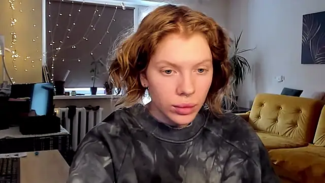 Snapshot of StellaDavis chatting on February 26, 10:47 am StellaDavis online show from February 26, 10:47 am