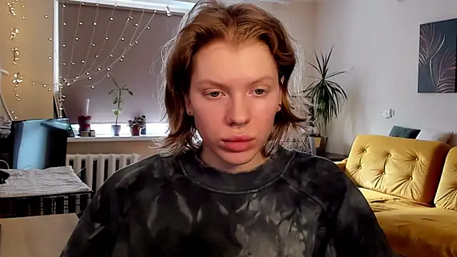 Snapshot of StellaDavis chatting on February 28, 10:41 am StellaDavis online show from February 28, 10:41 am