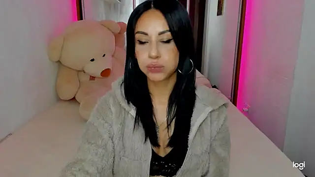 Blackeyeslady online show from December 13, 6:49 pm