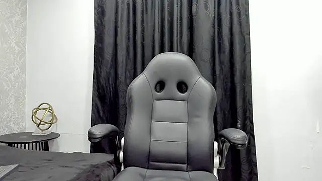 andrew rose  online show from December 31, 5:40 pm