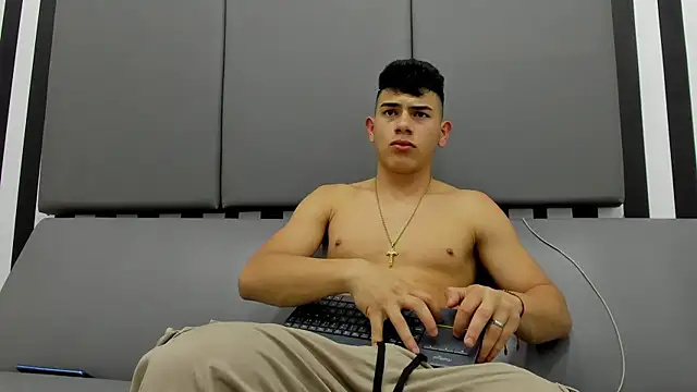 andrew rose  online show from January 10, 9:13 am