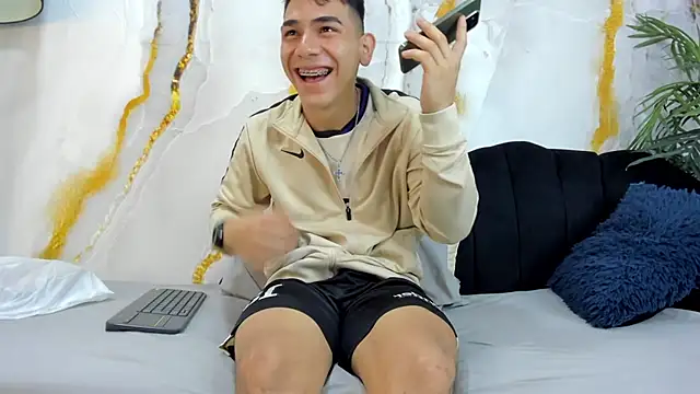 andrew rose  online show from October 7, 2:47 pm