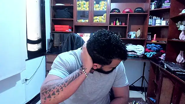 Snapshot of Drako_Argentii chatting on December 2, 3:47 pm Drako Argentii online show from December 2, 3:47 pm