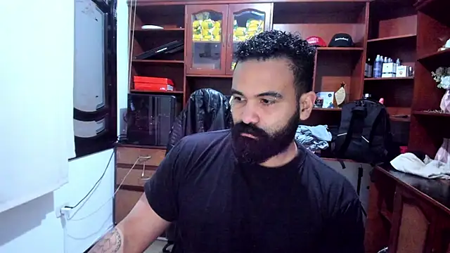 Snapshot of Drako_Argentii chatting on December 4, 12:47 pm Drako Argentii online show from December 4, 12:47 pm