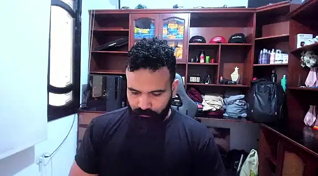 Snapshot of Drako_Argentii chatting on December 23, 8:03 pm Drako Argentii online show from December 23, 8:03 pm