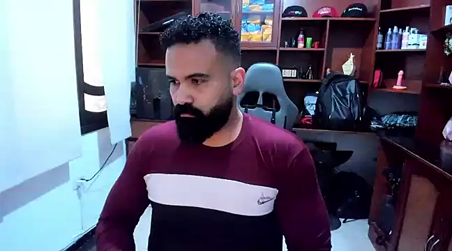 Snapshot of Drako_Argentii chatting on December 31, 8:34 pm Drako Argentii online show from December 31, 8:34 pm